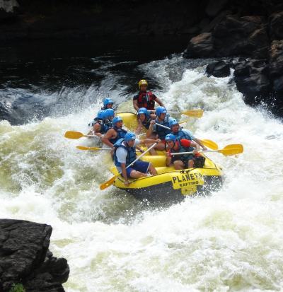 Rafting montagne Alpes Pyrénées