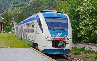 Chemins de fer SNCF train tgv