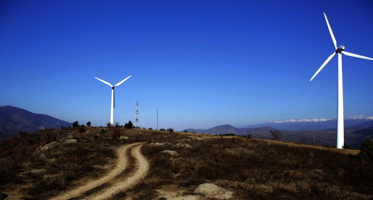 Eolienne montagne wind turbine