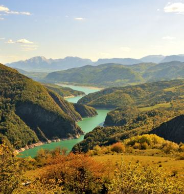 Lac de Monteynard Trièves Matheysine Isère Alpes
